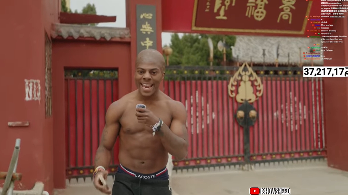  光頭造型！Speed中國行來(lái)到鄭州少林寺，上香拜佛學(xué)功夫