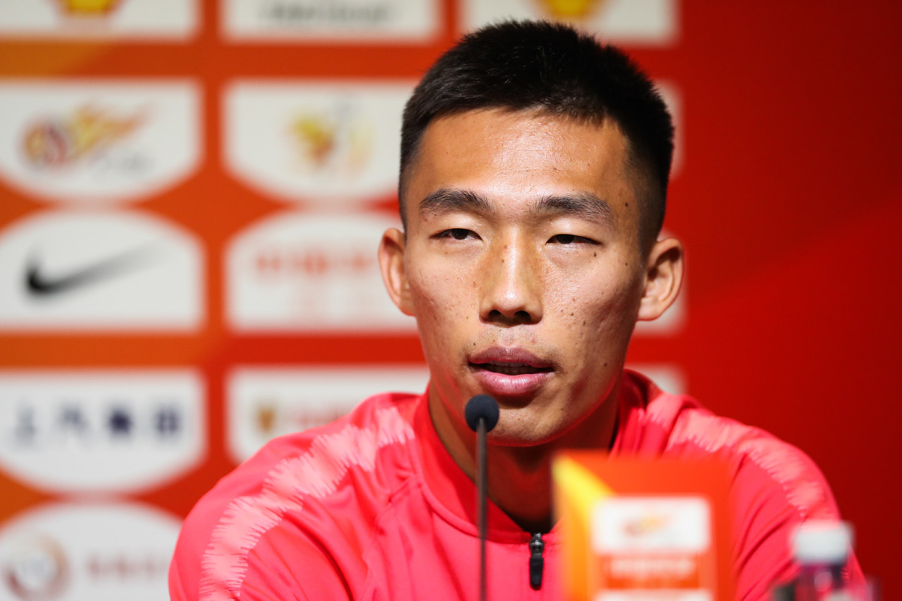  東體：劉小龍已前往西海岸報到 大連方面一直對劉祝潤、賀慣有意