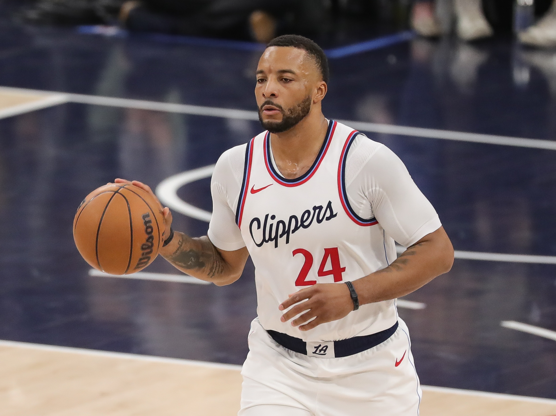  詹姆斯臨時(shí)缺陣！船記直接喊話(huà)NBA官方：讓鮑威爾進(jìn)全明星吧