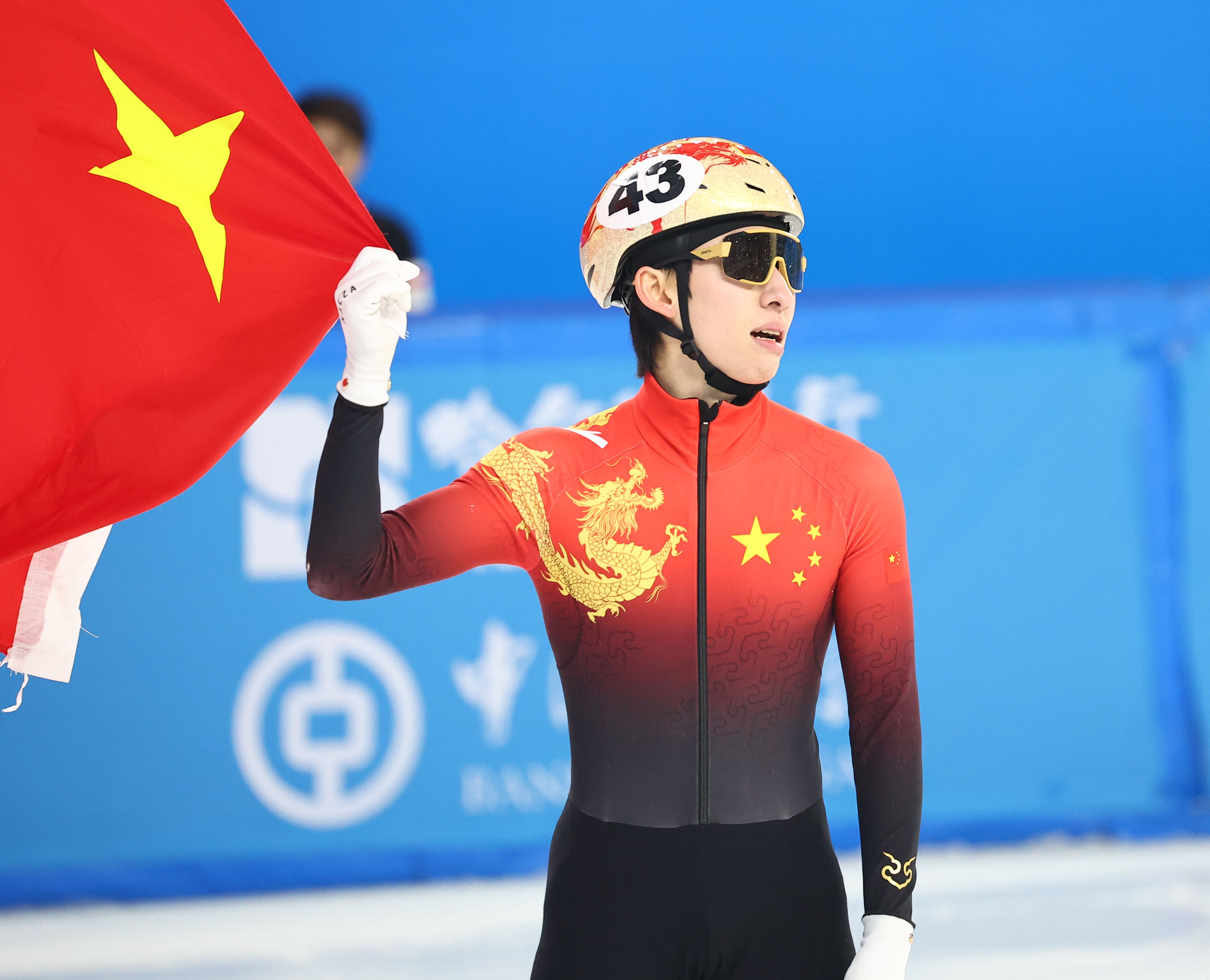  媒體人：中國冰雪歸化非常成功，但足球歸化花更多錢(qián)卻連水花都沒(méi)