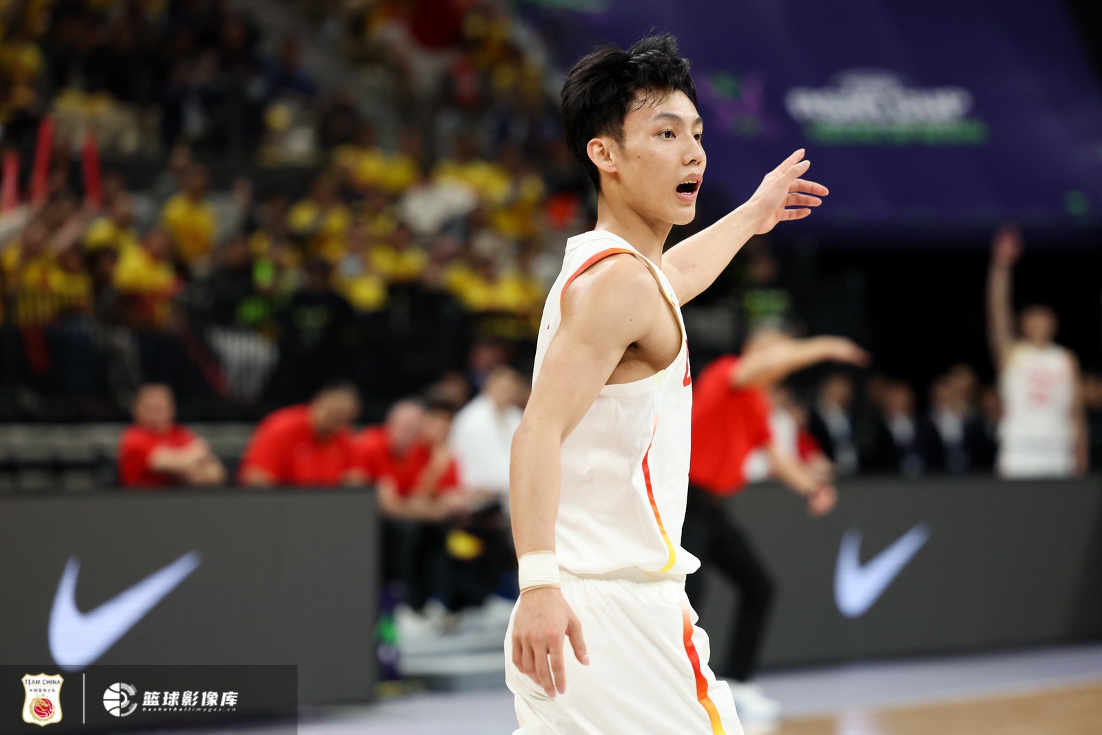  首發(fā)出戰不在狀態(tài)！徐杰全場(chǎng)3中0沒(méi)得分 拿到3板1助2斷另2失誤